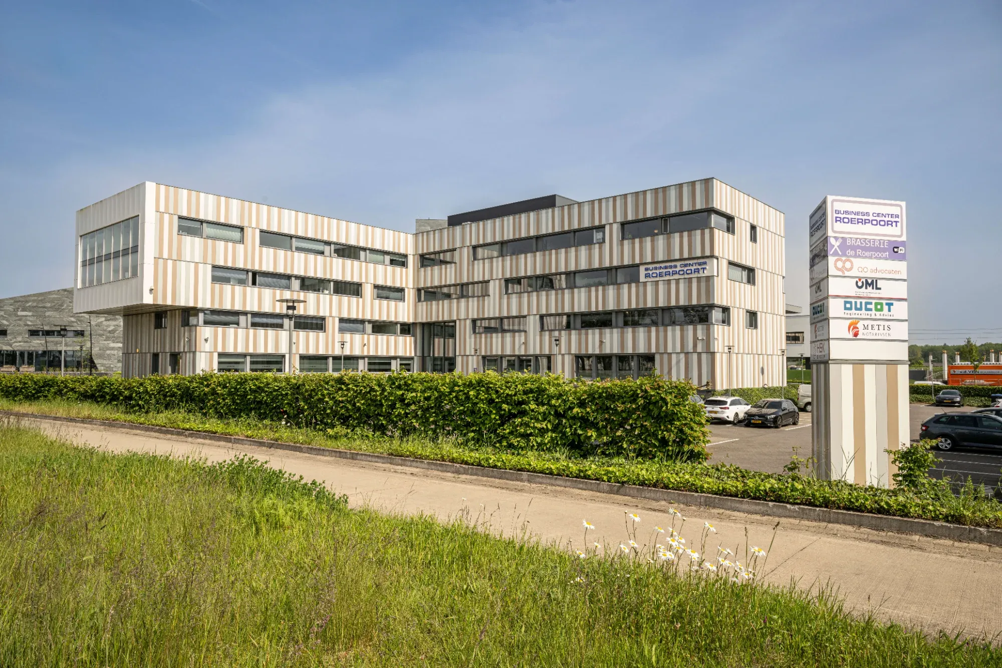 Business Center Roerpoort, Boven de Wolfskuil 3 foto 2