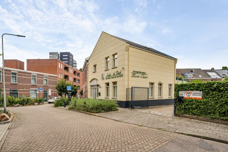 Ernst Casimirstraat 13, Roermond foto 3